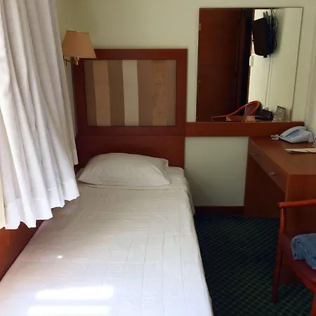 Western Plaza Otel